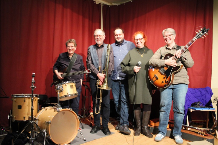 „Nothing comes from violence and nothing ever could“